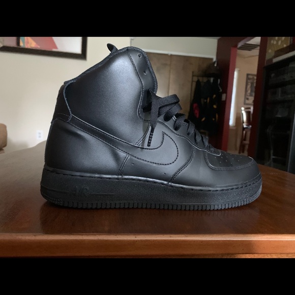 SOLD☝🏼☝🏼NIKE AF-1 HI TOPS 100% AUTHENTIC - Picture 2 of 6